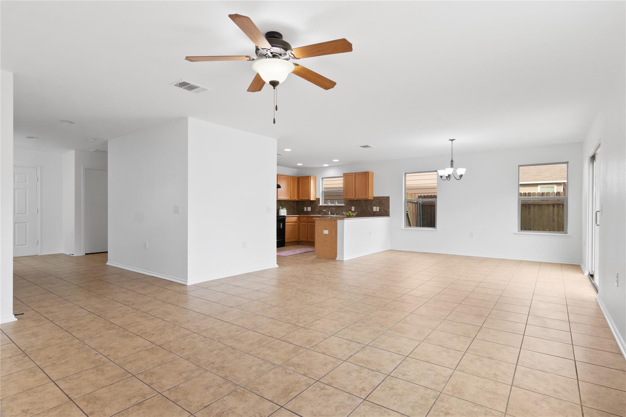 11009 Roderick Lawson Ln Property Photo 12