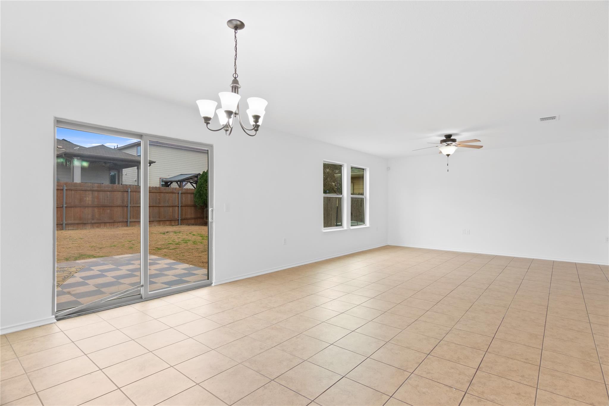 11009 Roderick Lawson Ln Property Photo 15