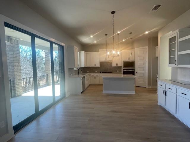 613 Wolf Ridge Rd Property Photo 3