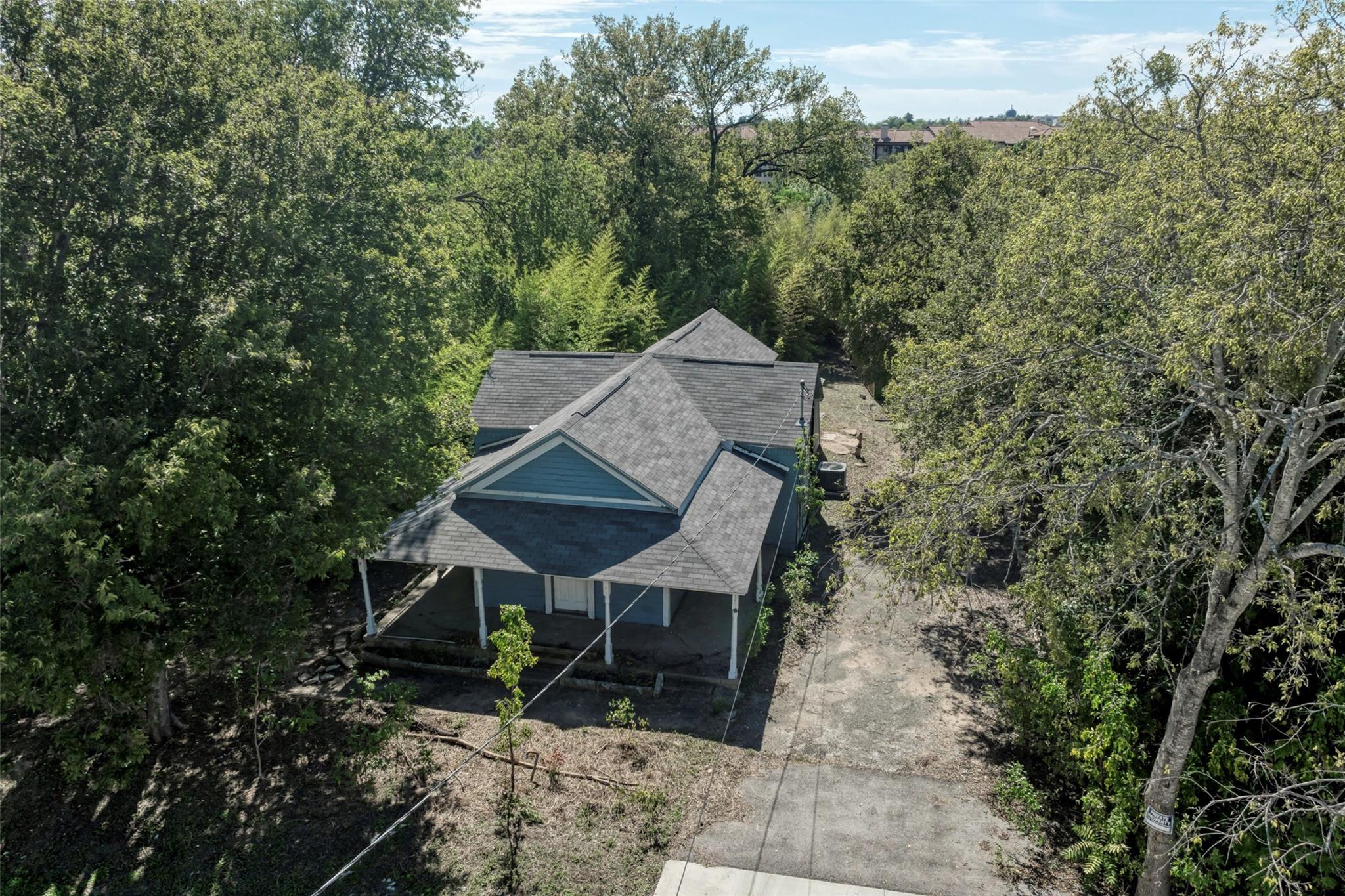 104 E. Morrow St Property Photo 1