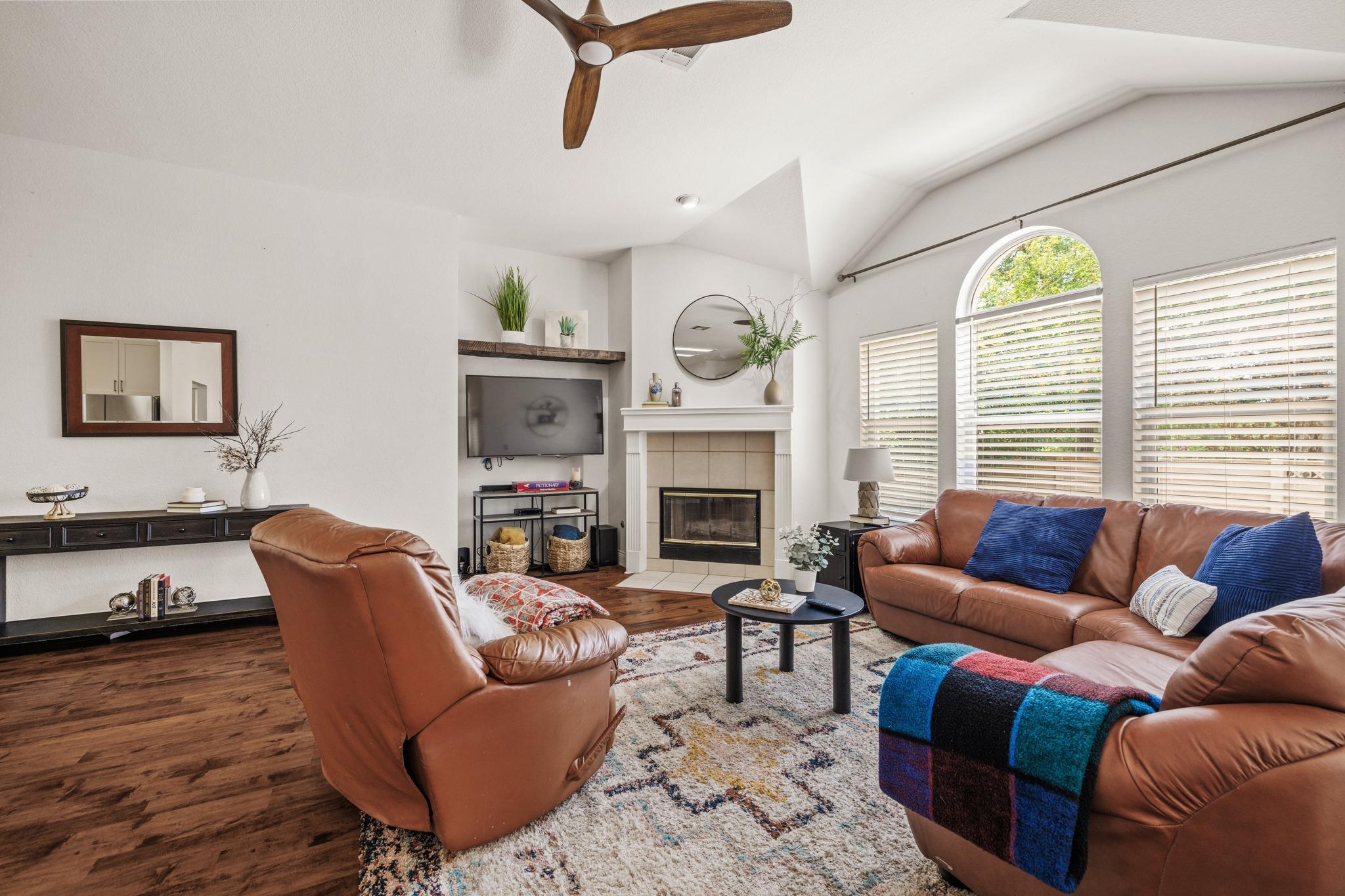 3011 Bent Tree Loop Property Photo 4