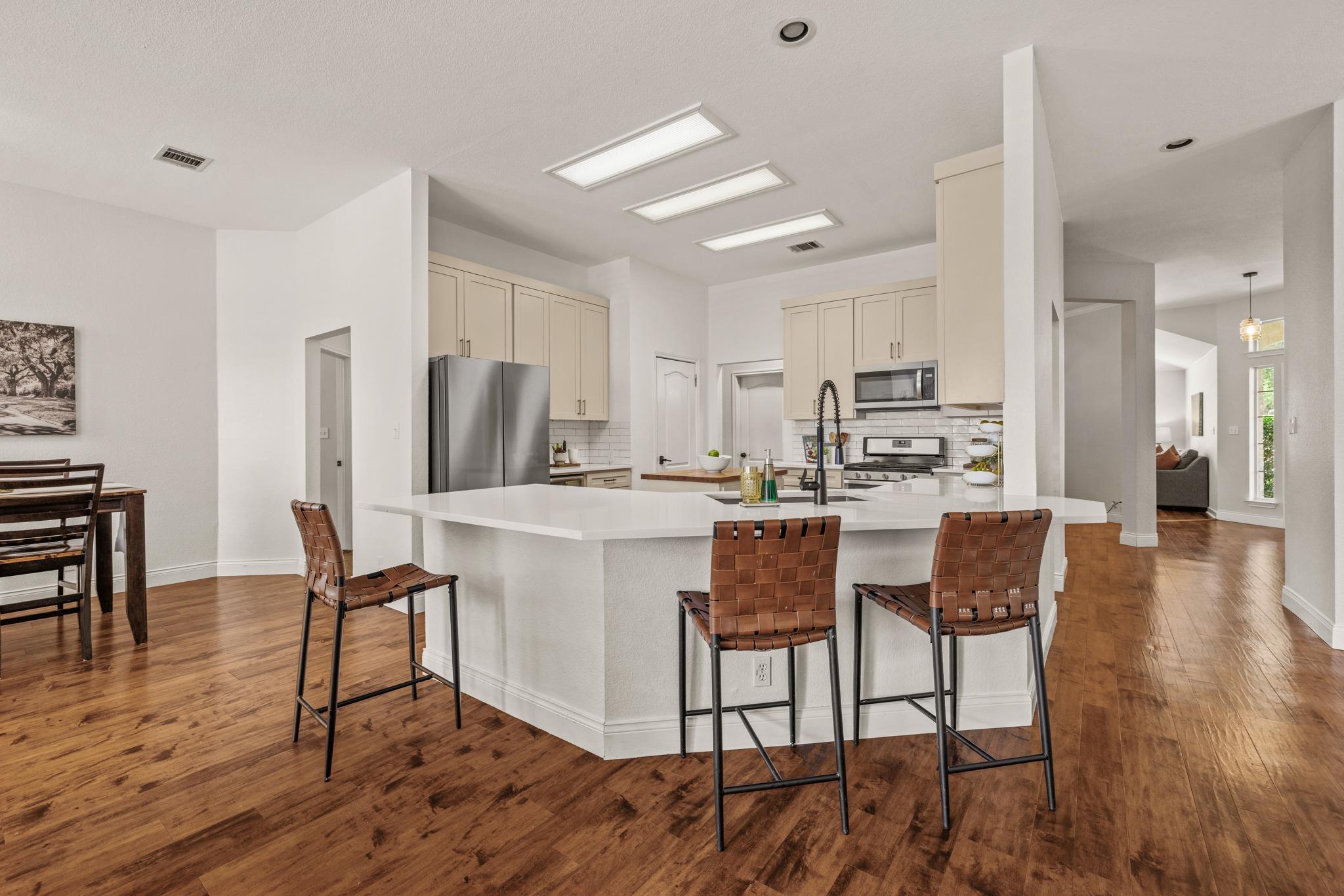 3011 Bent Tree Loop Property Photo 7