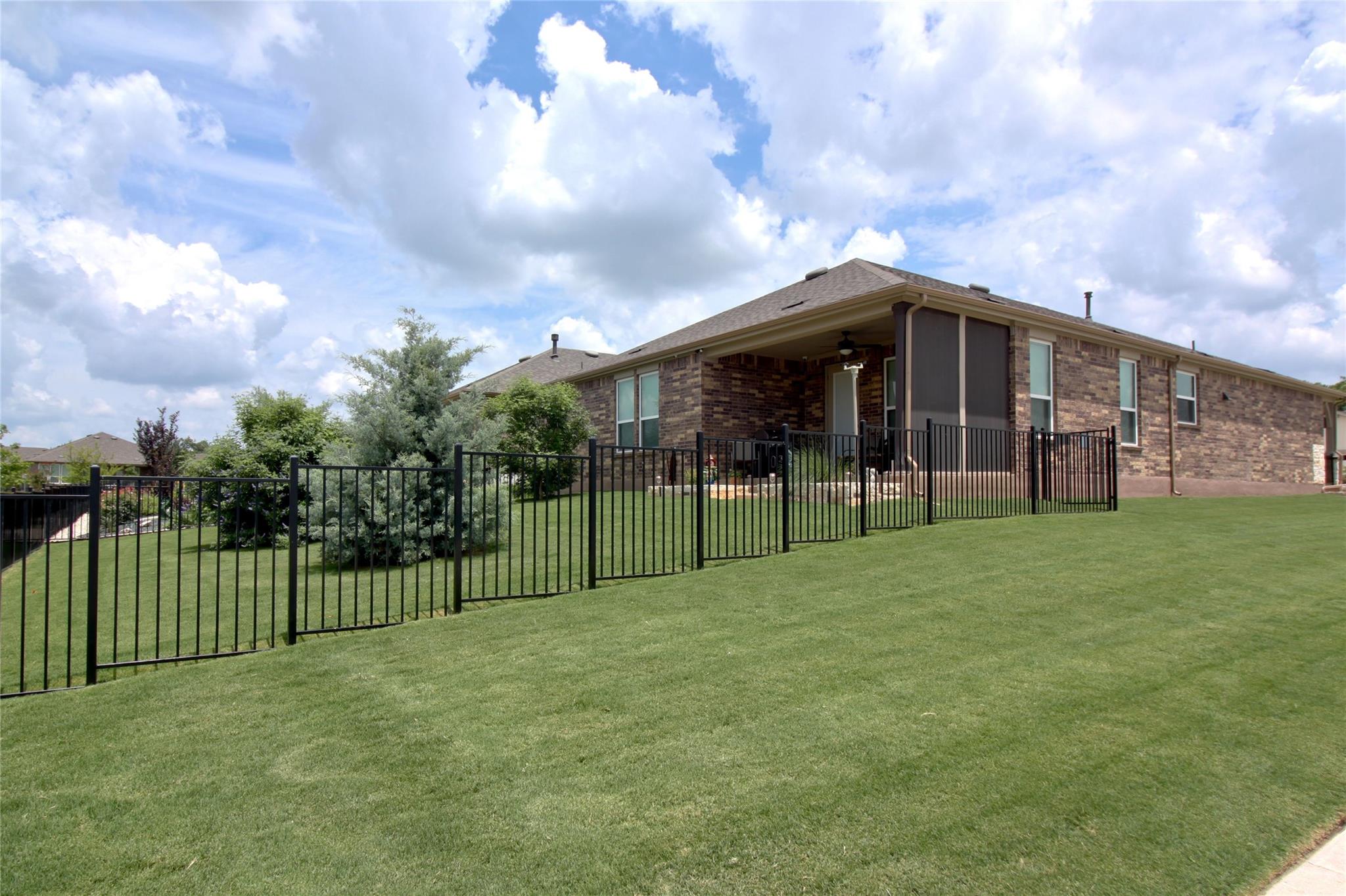 510 Wooden Rail Ln Property Photo 33