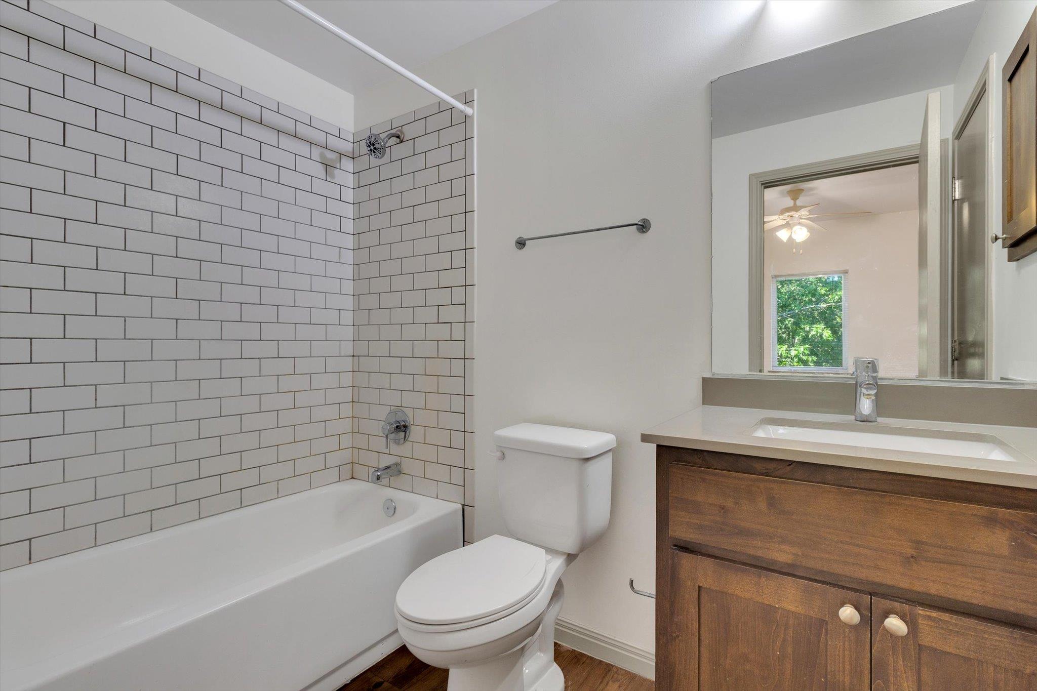 1011 N Lbj Dr #101a Property Photo 10