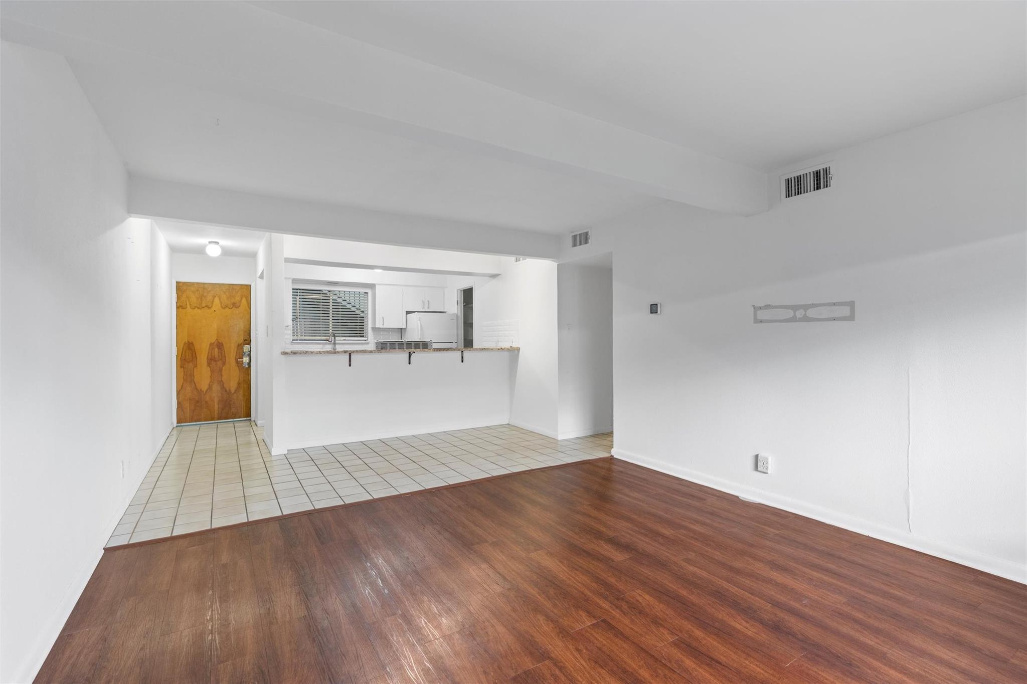 2208 Enfield Rd #10500 Property Photo 12