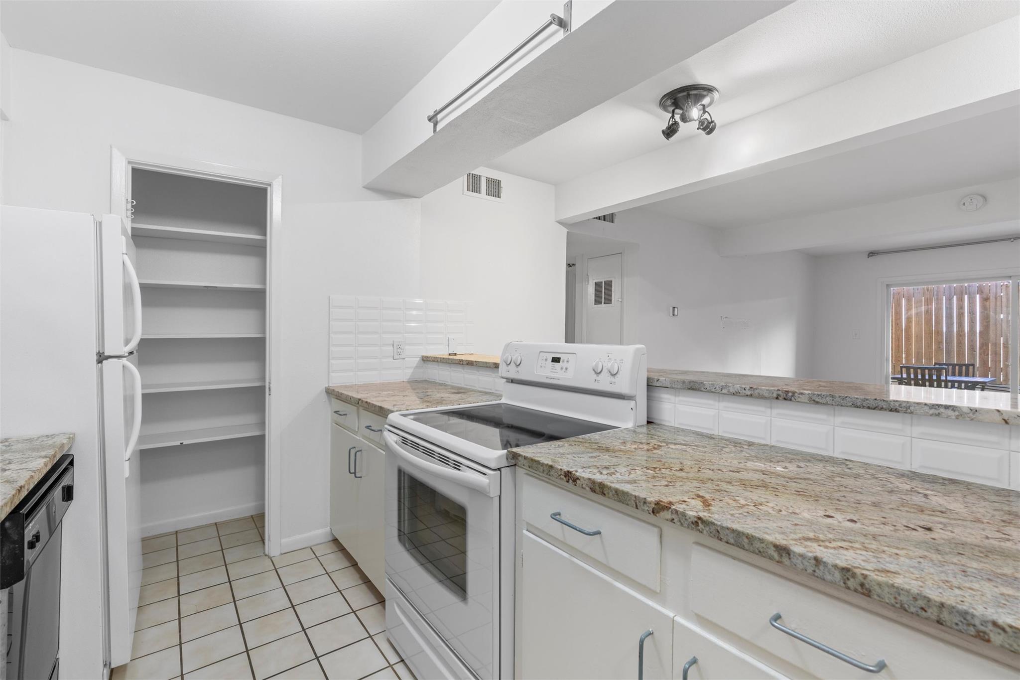 2208 Enfield Rd #10500 Property Photo 16