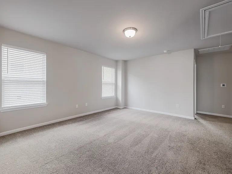 10702 Sentinel Dr Property Photo 7