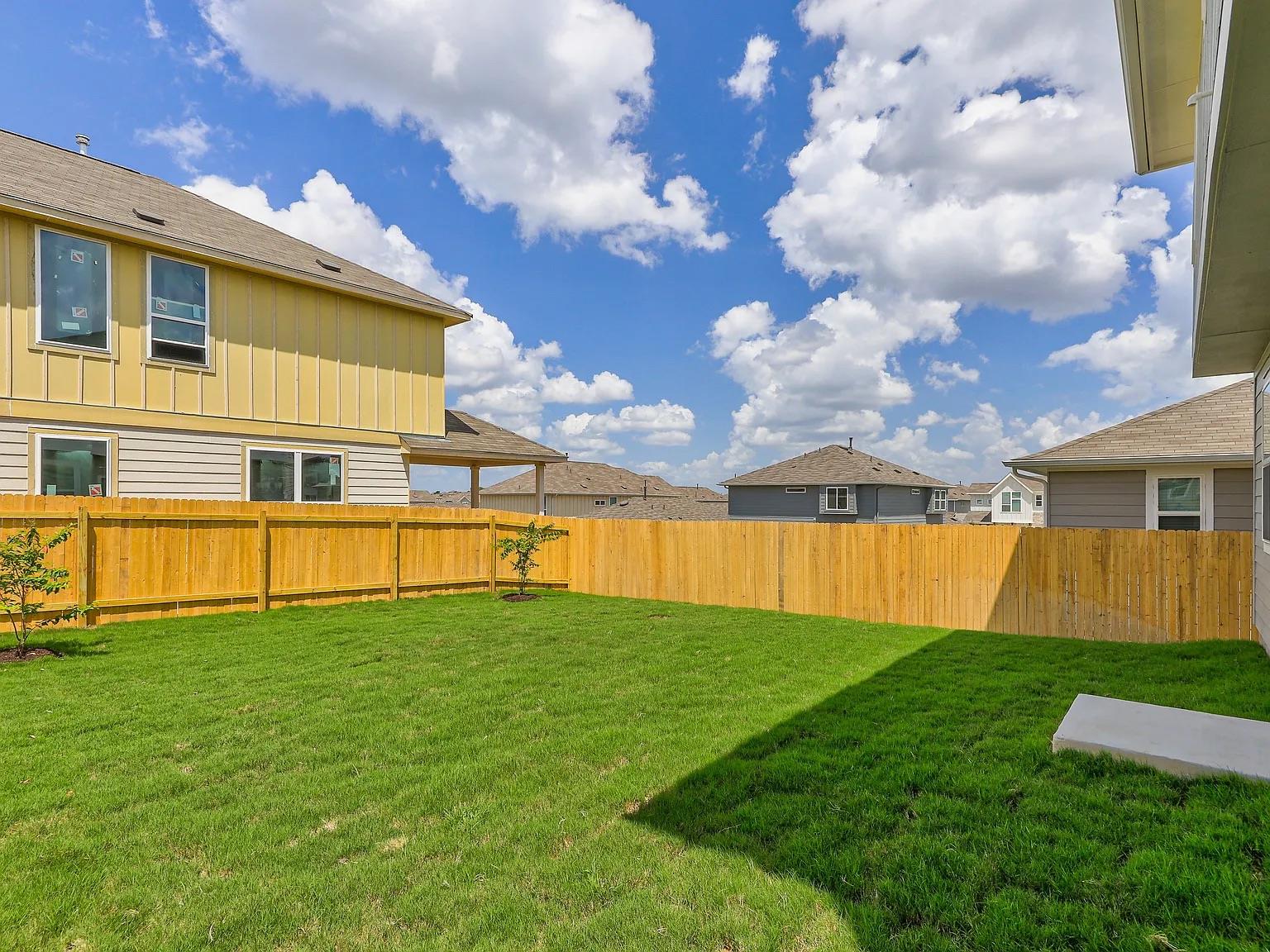 10702 Sentinel Dr Property Photo 23