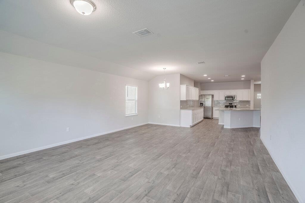13804 Cantarra Dr Property Photo 6