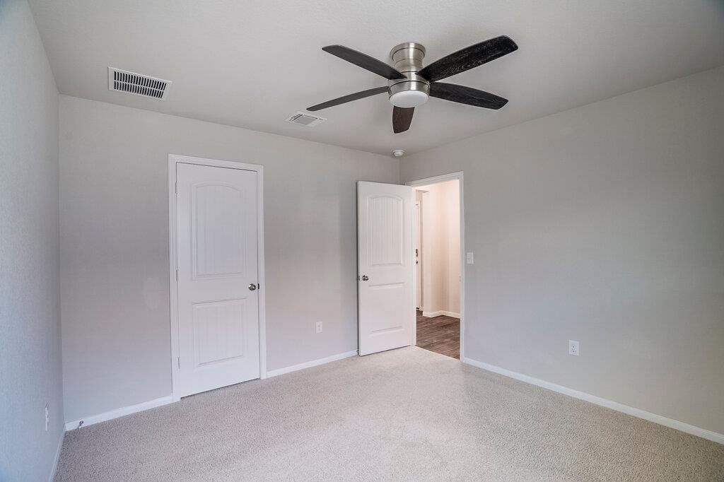 13804 Cantarra Dr Property Photo 8