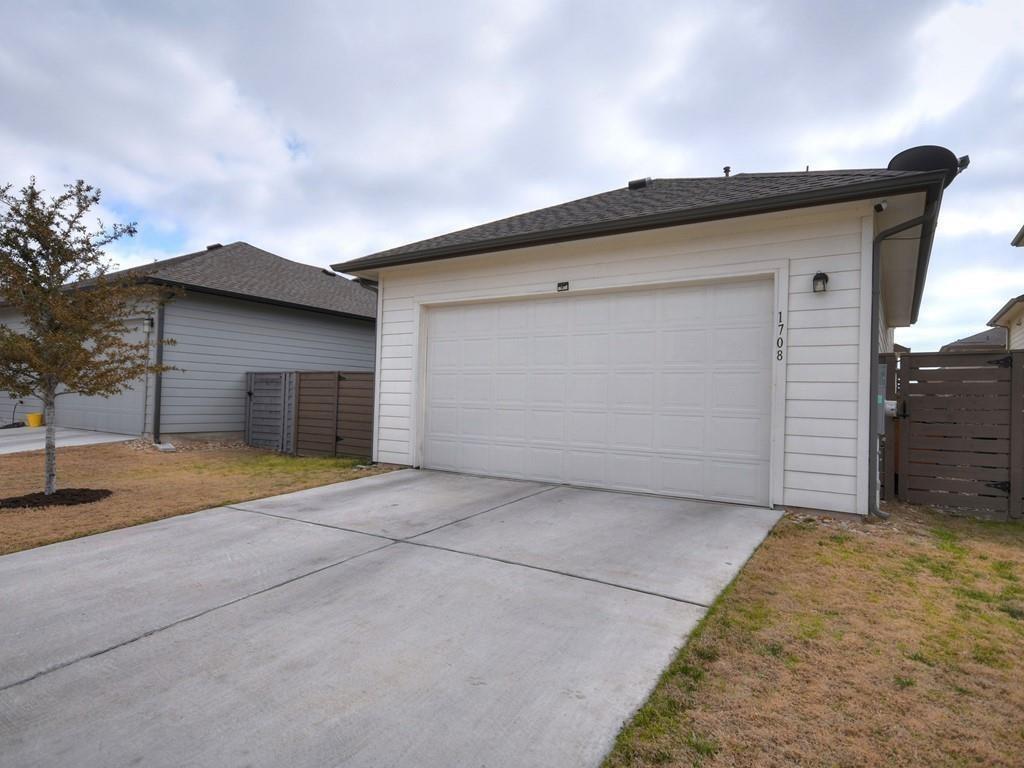 1708 Arcilla St Property Photo 30