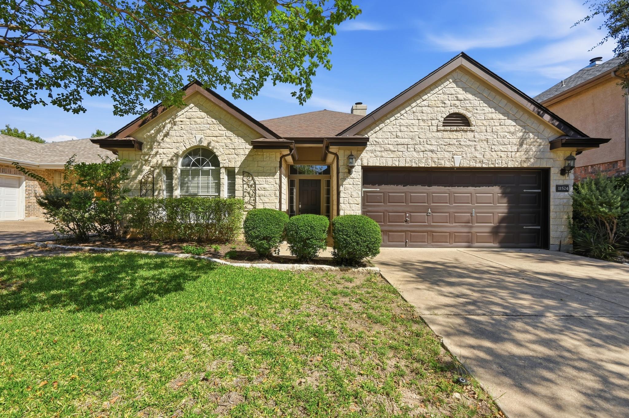 11524 Emerald Falls Dr Property Photo 1