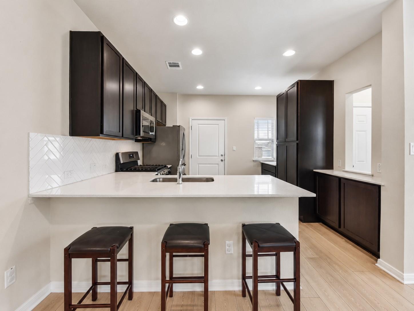 6403 Principale Dr Property Photo 12