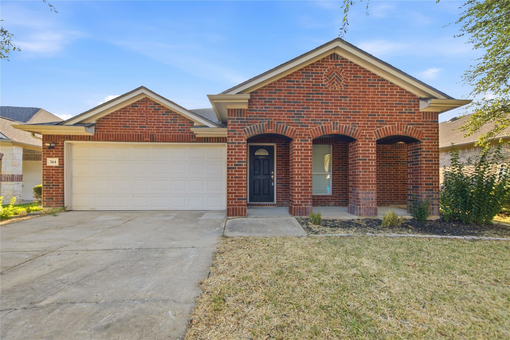744 Bent Wood Pl Property Photo 1