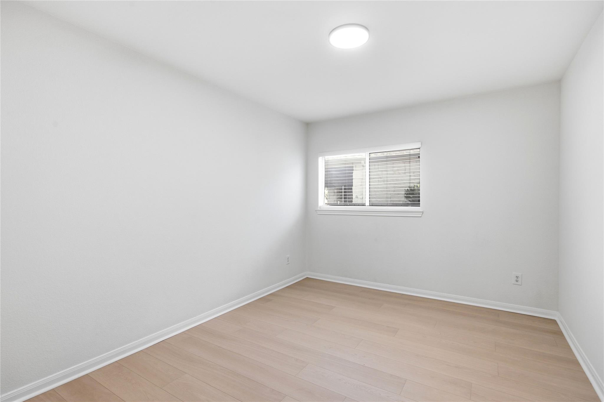 744 Bent Wood Pl Property Photo 9