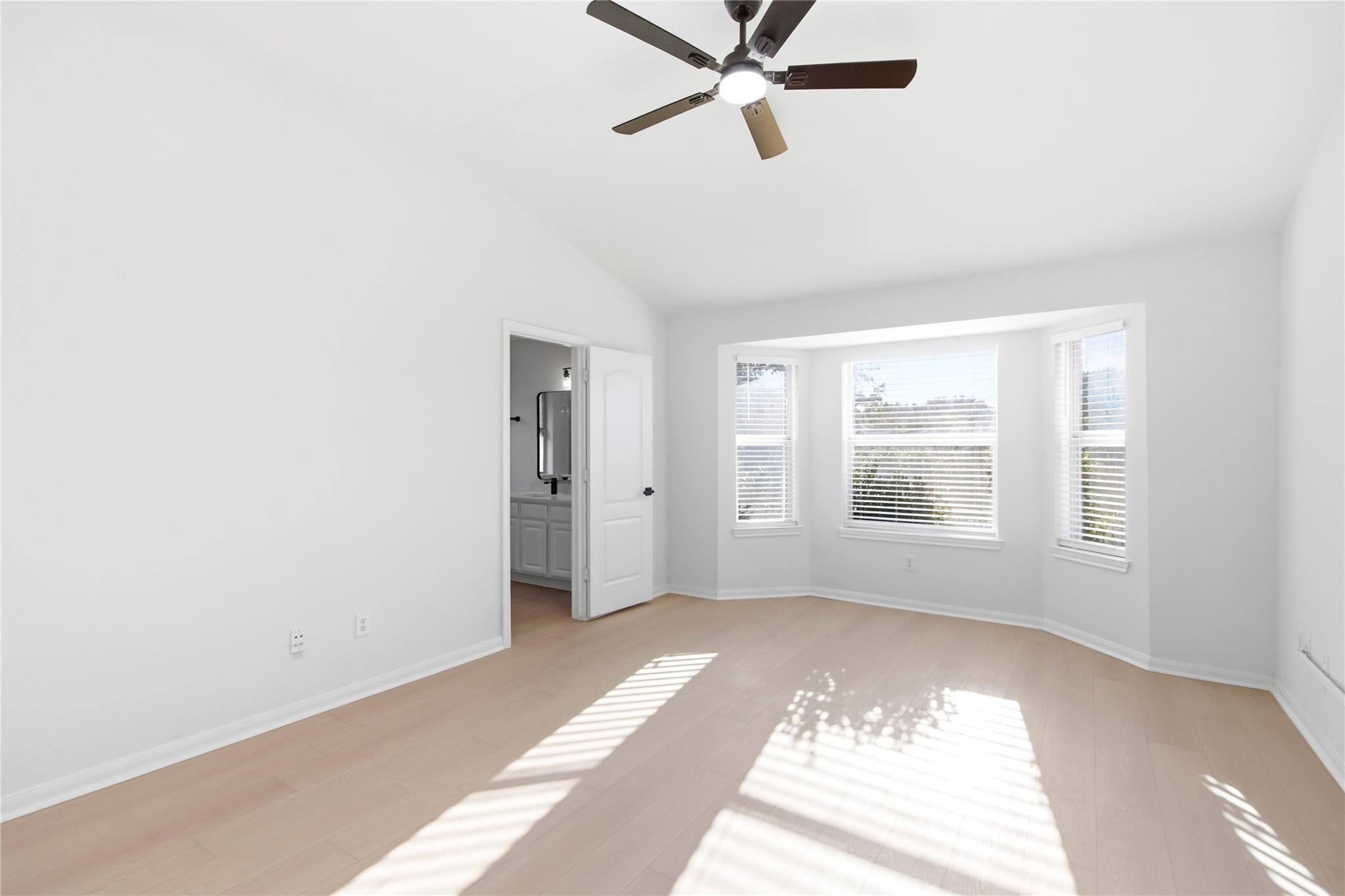 744 Bent Wood Pl Property Photo 15