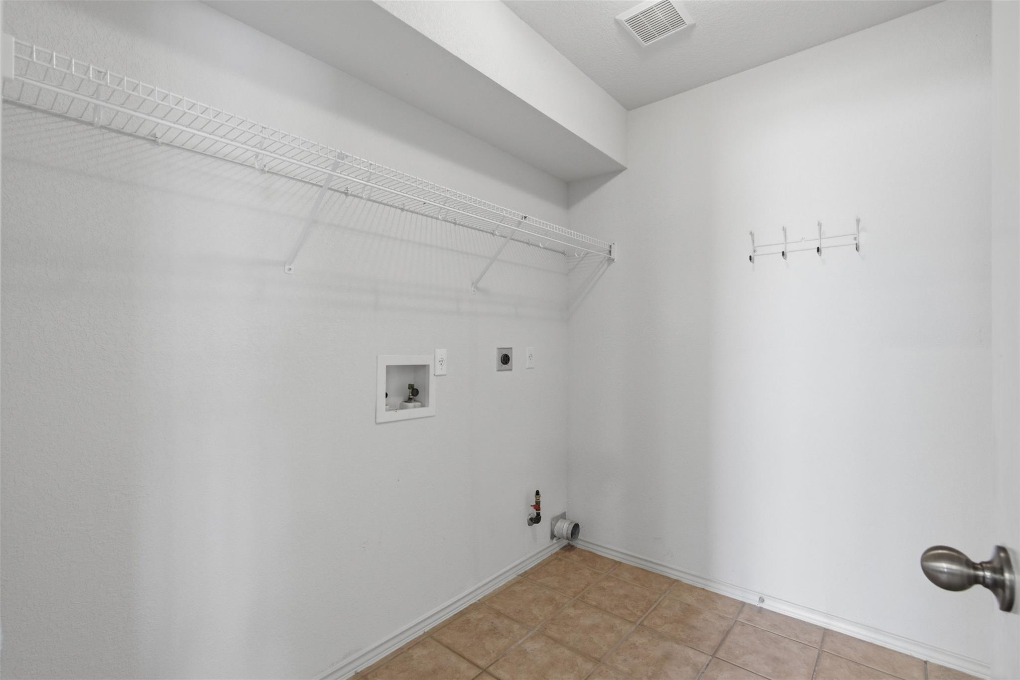 3931 Upper Passage Ln Property Photo 29