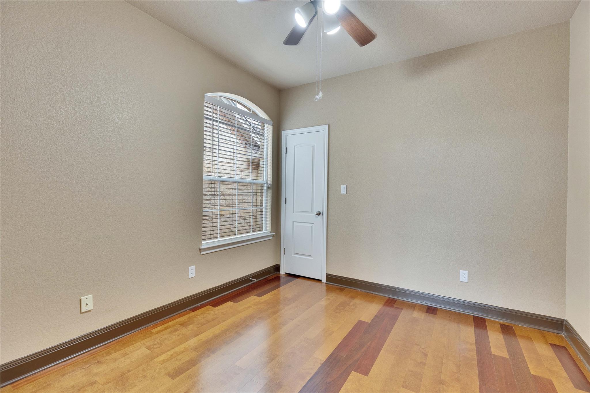 109 Aria Rdg 905 Property Photo 23