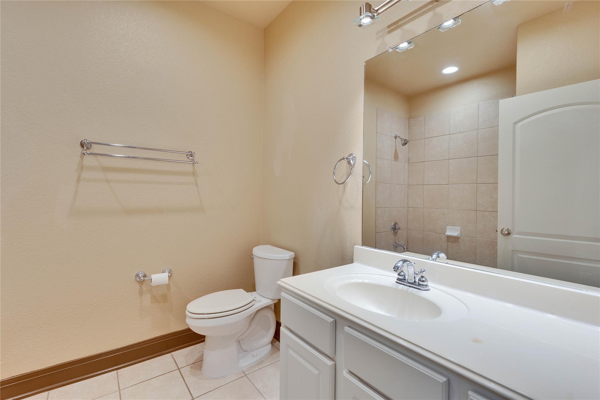 109 Aria Rdg 905 Property Photo 24