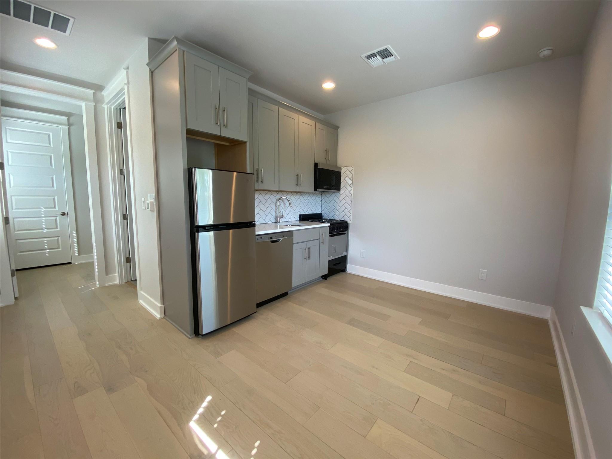 6920 Bethune Ave #2 Property Photo 3