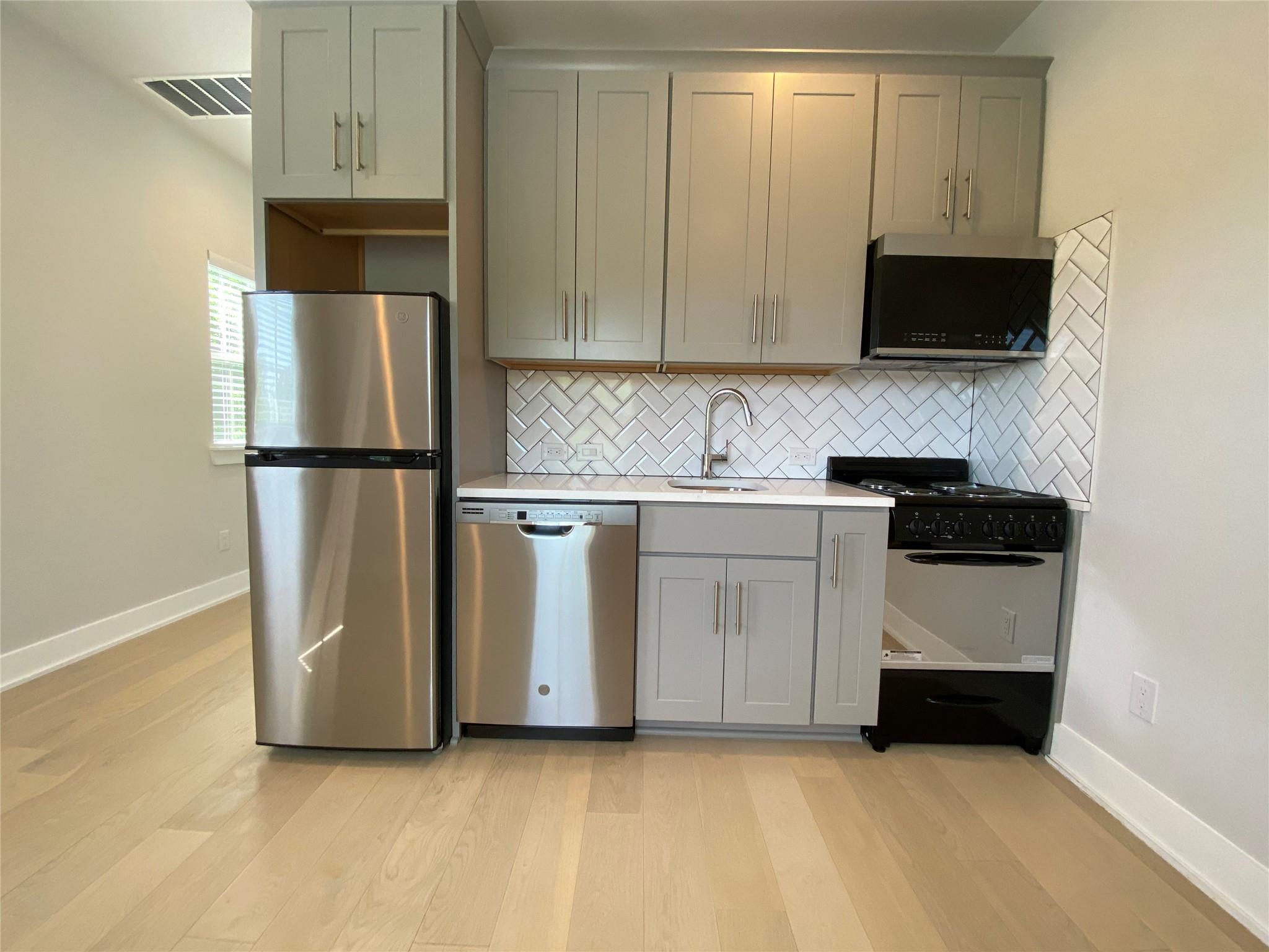 6920 Bethune Ave #2 Property Photo 4