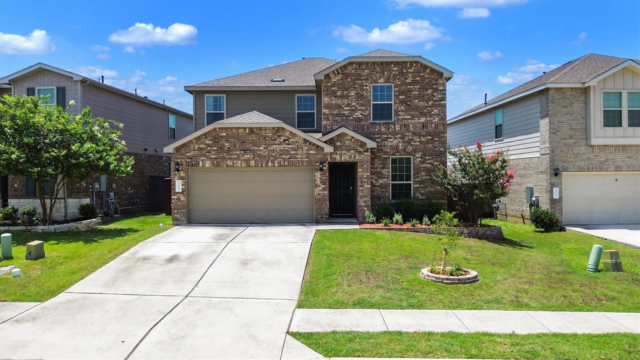 11701 Jackson Falls Way Property Photo 3