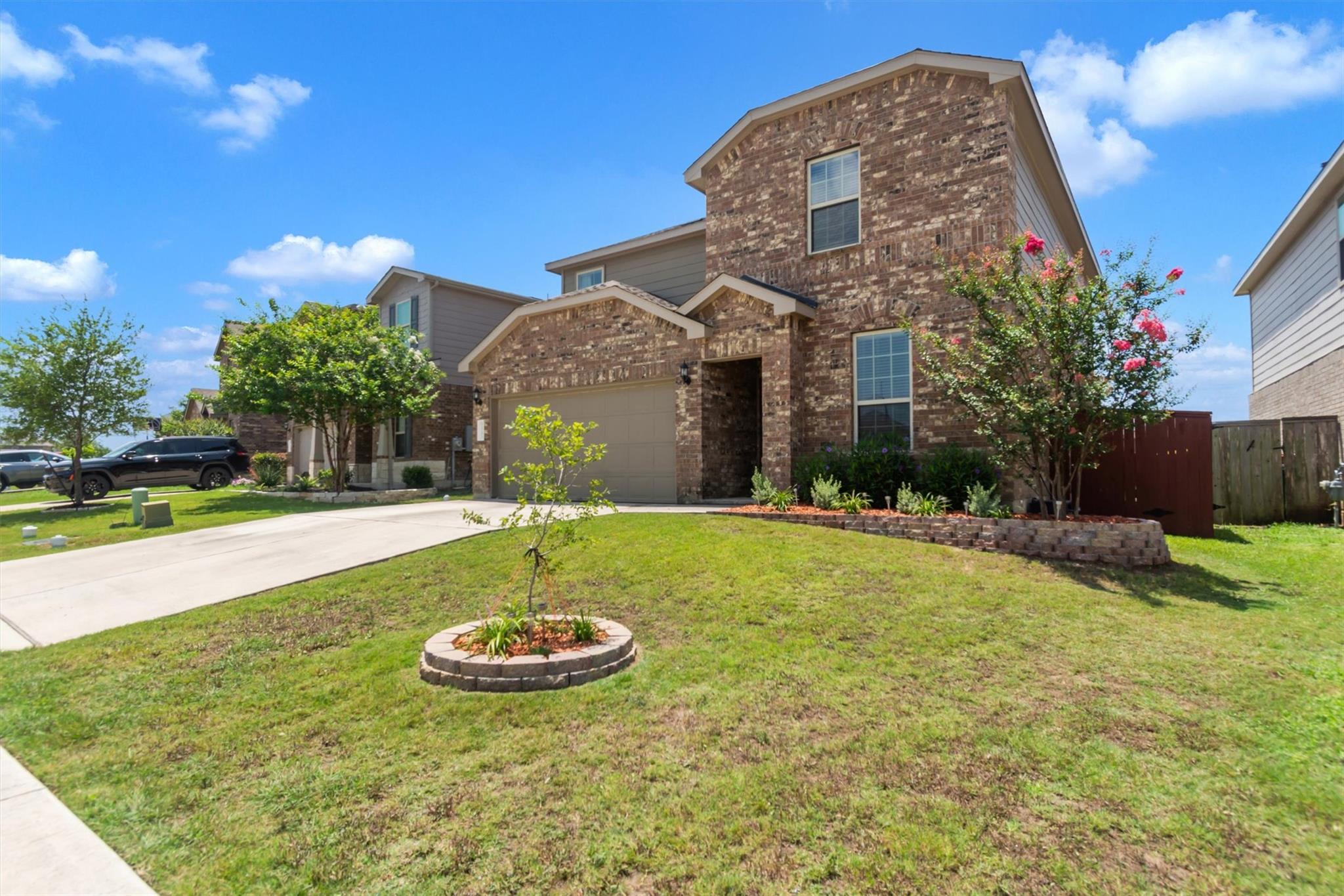11701 Jackson Falls Way Property Photo 4
