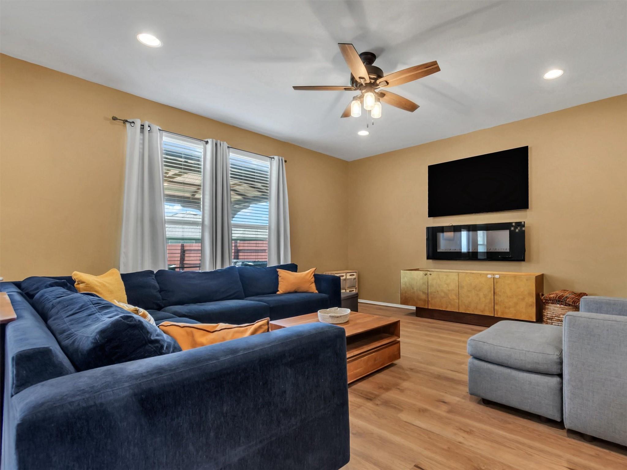 11701 Jackson Falls Way Property Photo 14