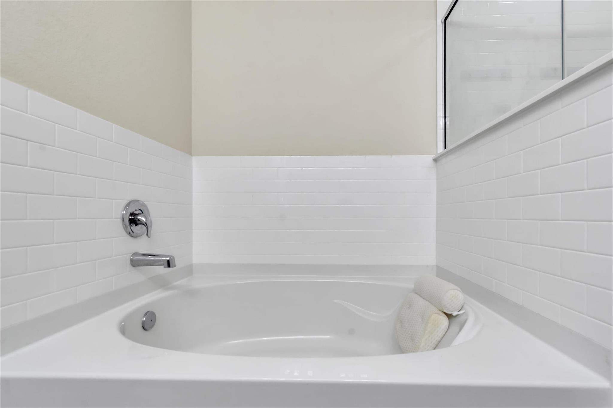 11701 Jackson Falls Way Property Photo 20
