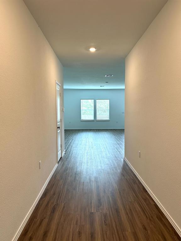 2316 Nightview Dr Property Photo 3
