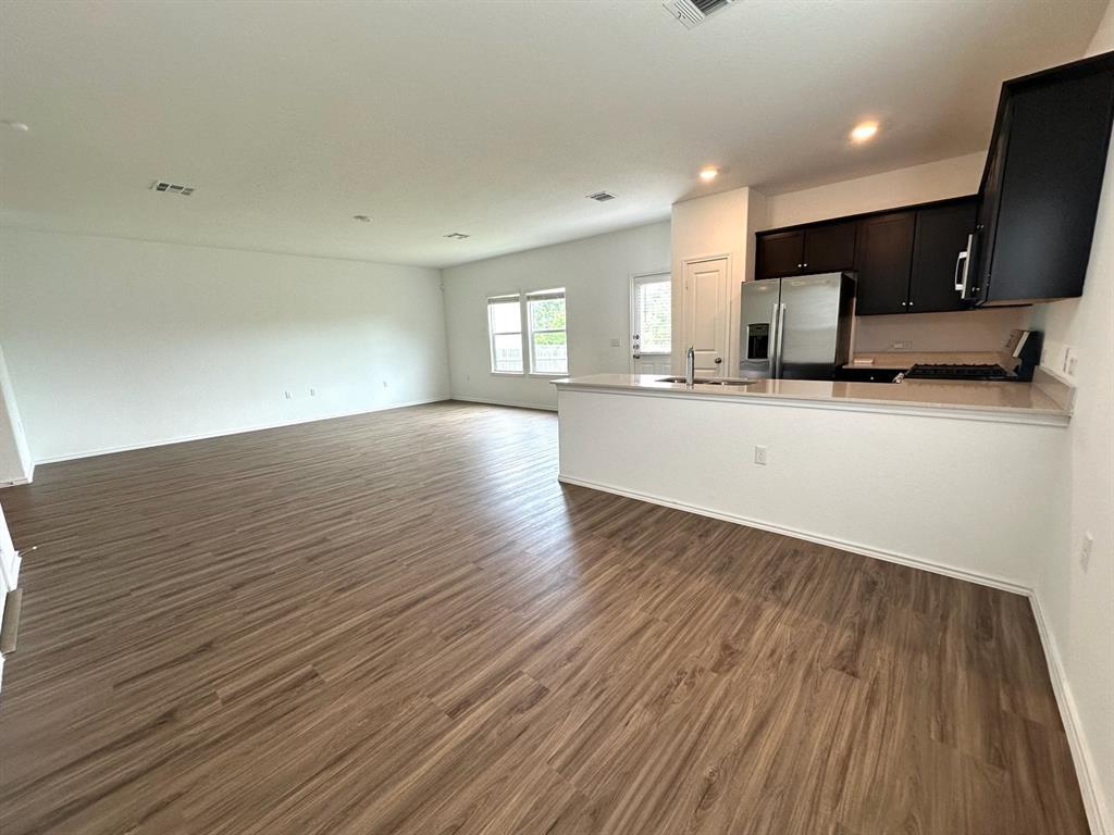 2316 Nightview Dr Property Photo 8