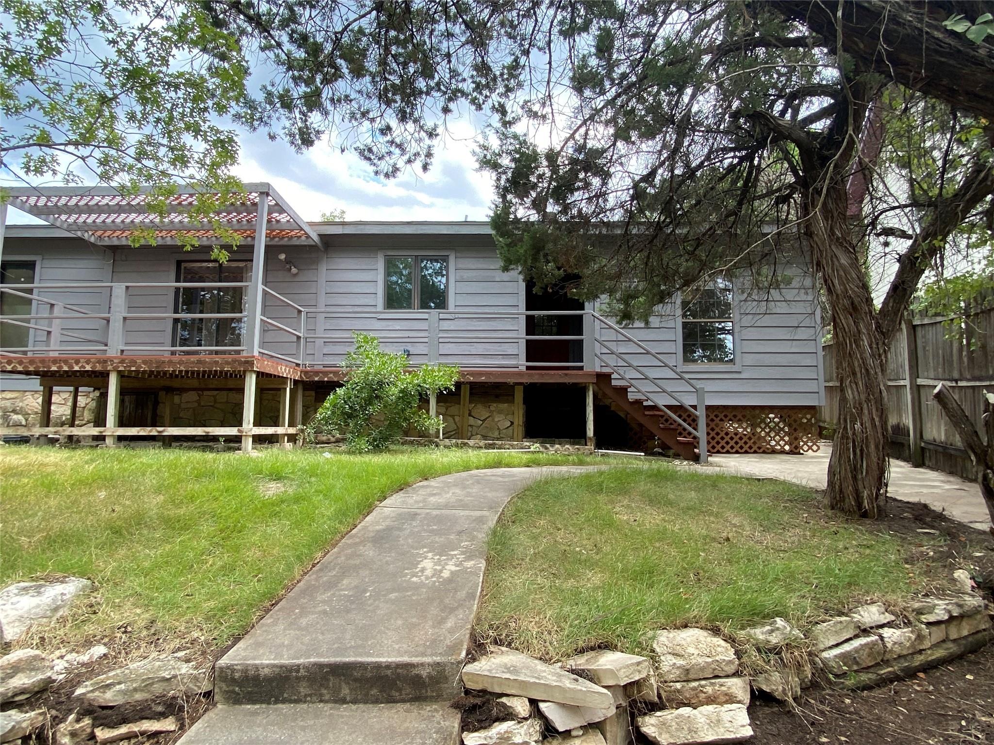1516 Lisa Dr #b Property Photo 1