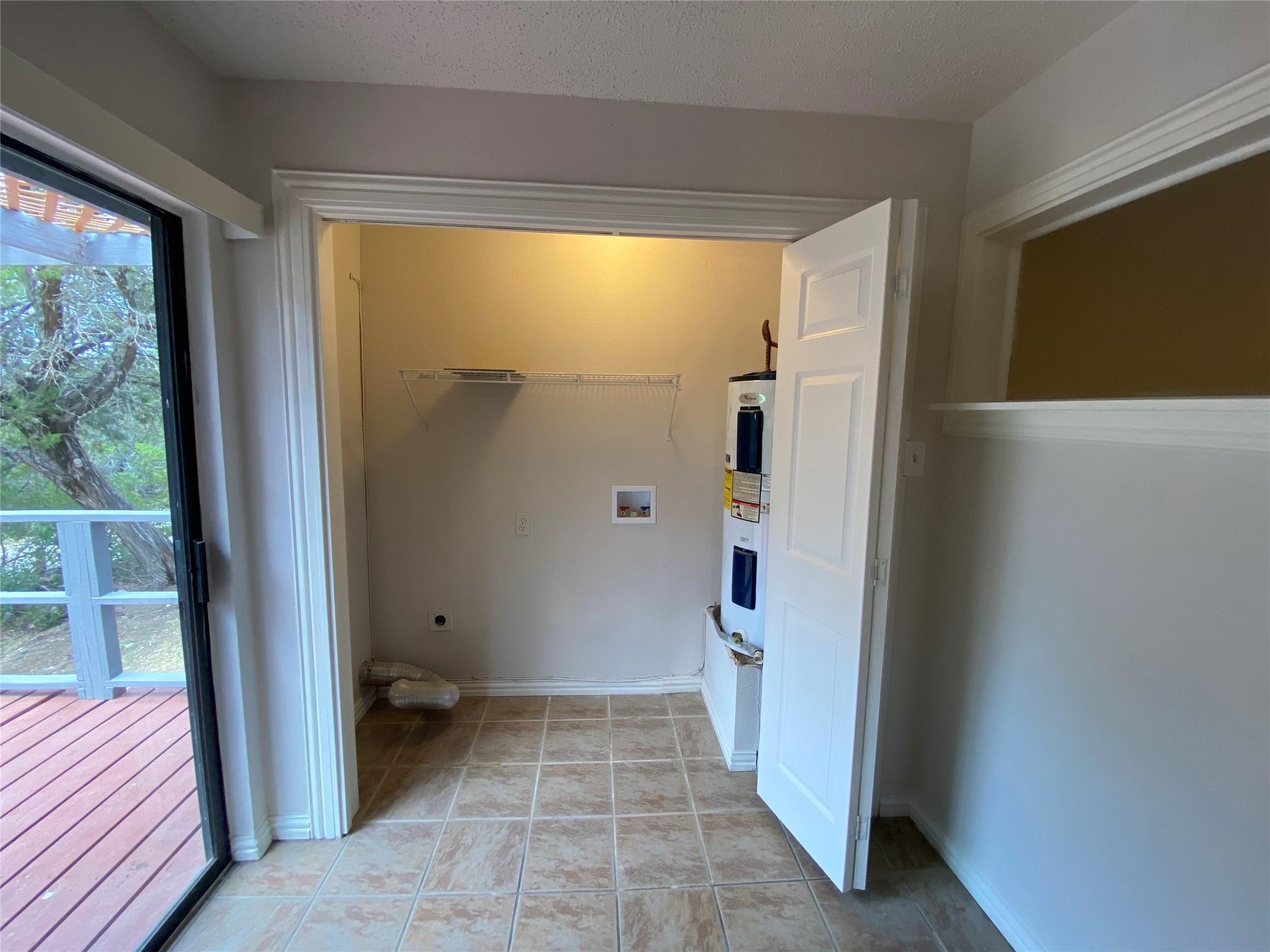 1516 Lisa Dr #b Property Photo 9