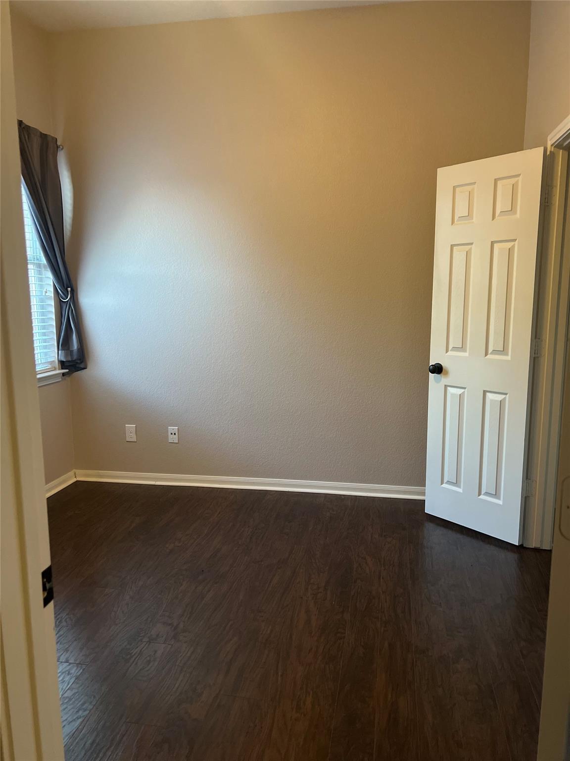 600 Spanish Oak Ter Property Photo 2