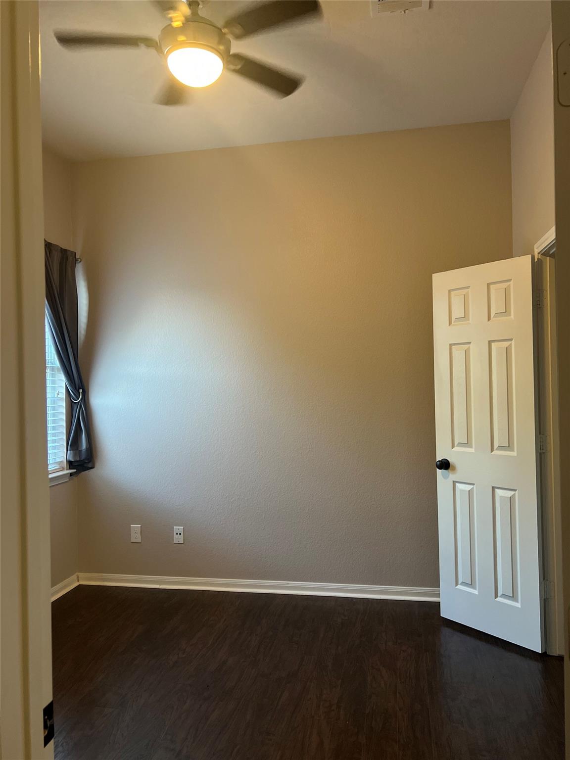 600 Spanish Oak Ter Property Photo 3