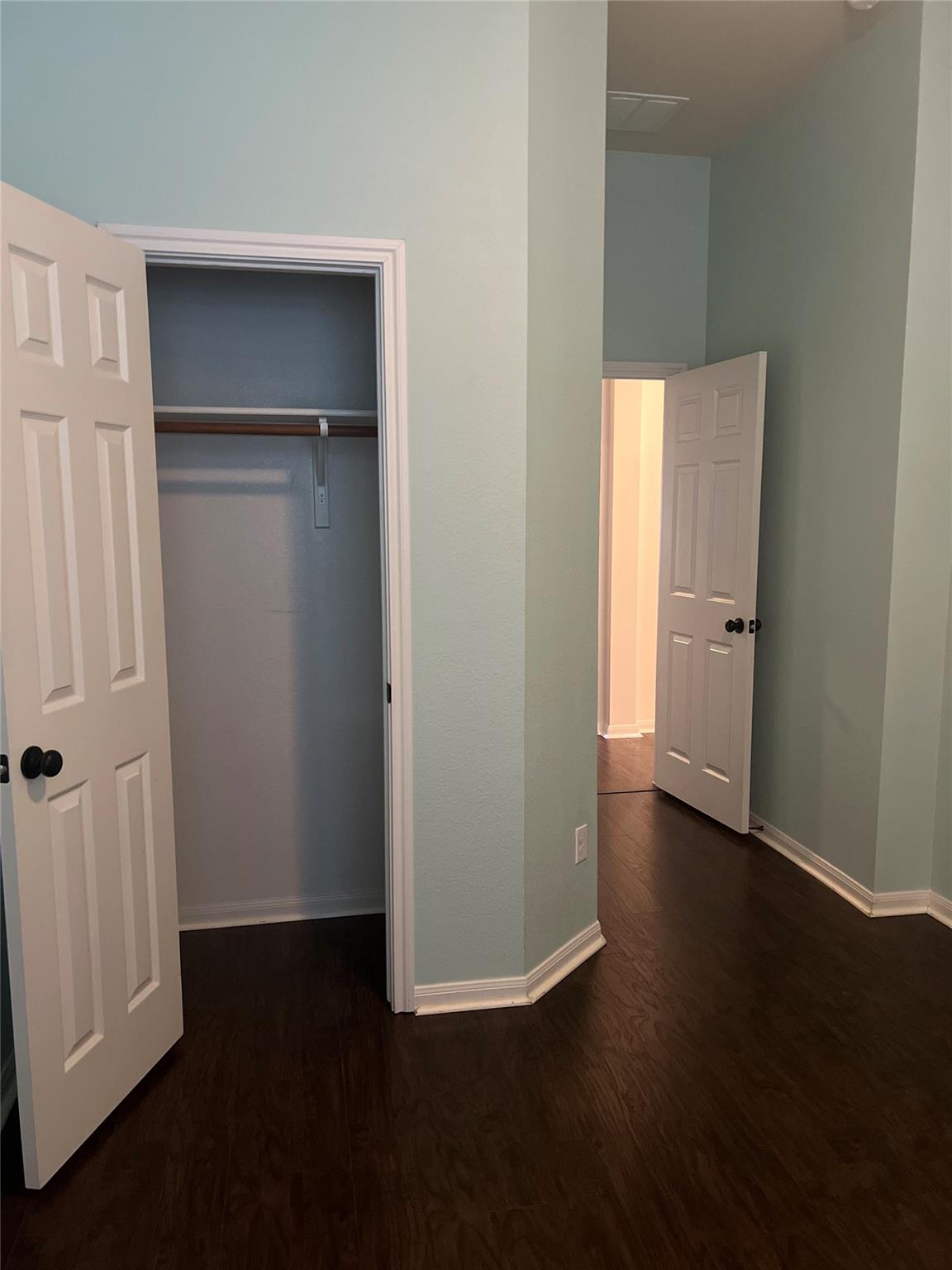 600 Spanish Oak Ter Property Photo 8