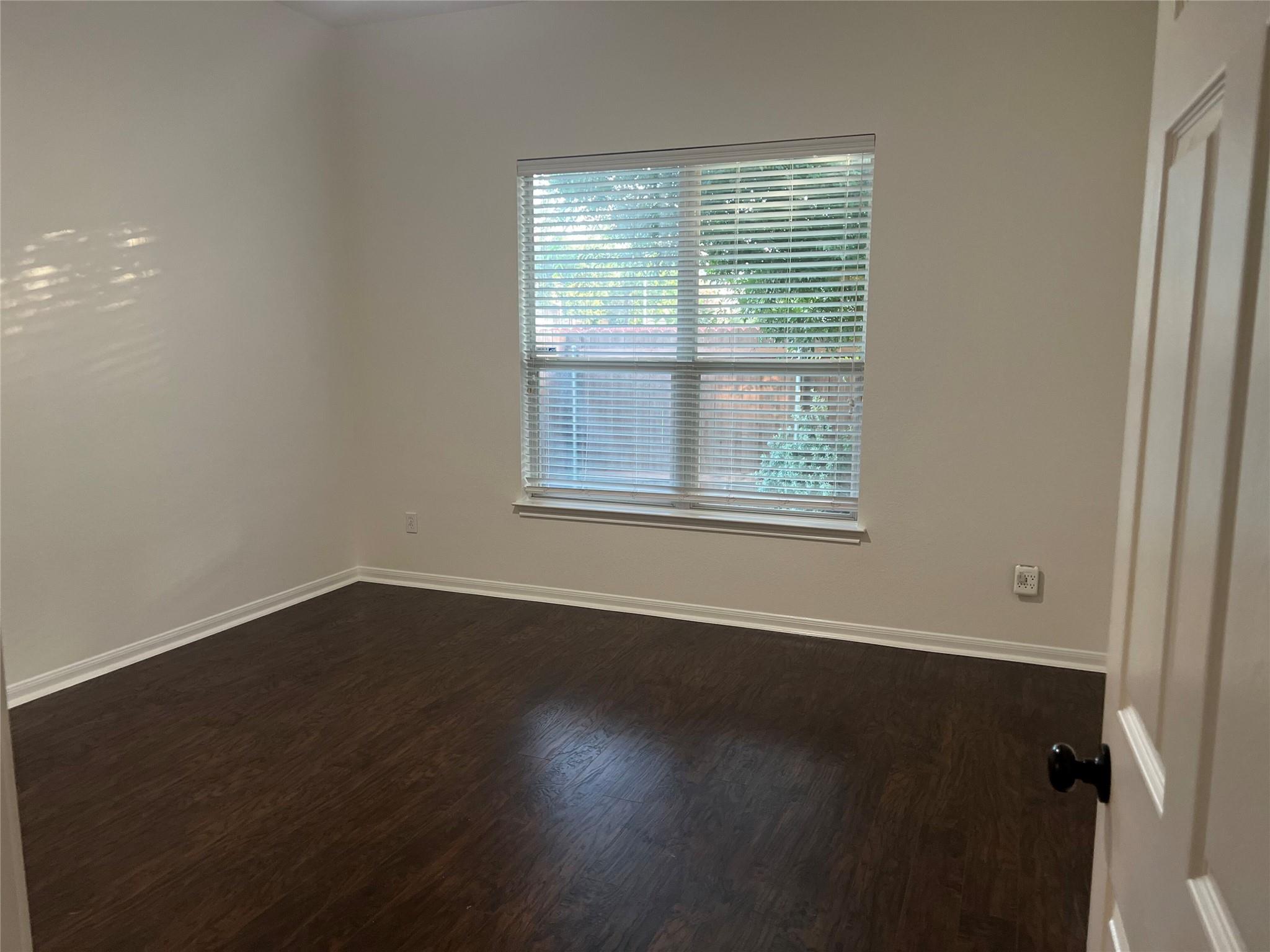 600 Spanish Oak Ter Property Photo 17