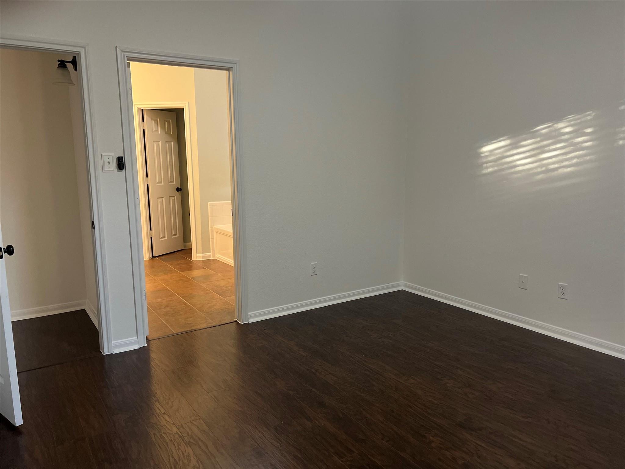 600 Spanish Oak Ter Property Photo 18
