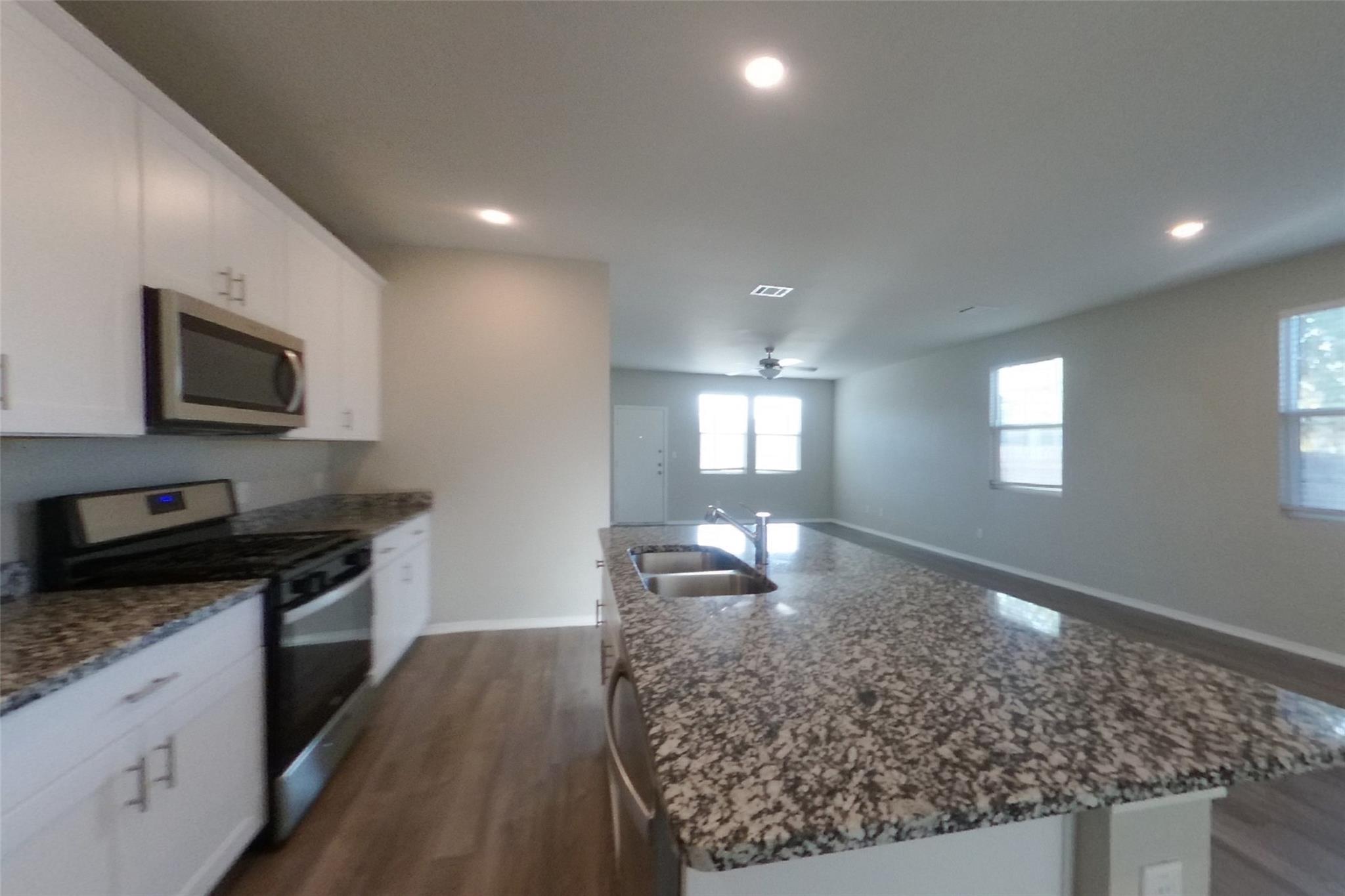 5221 Saddle Club Dr Property Photo 4