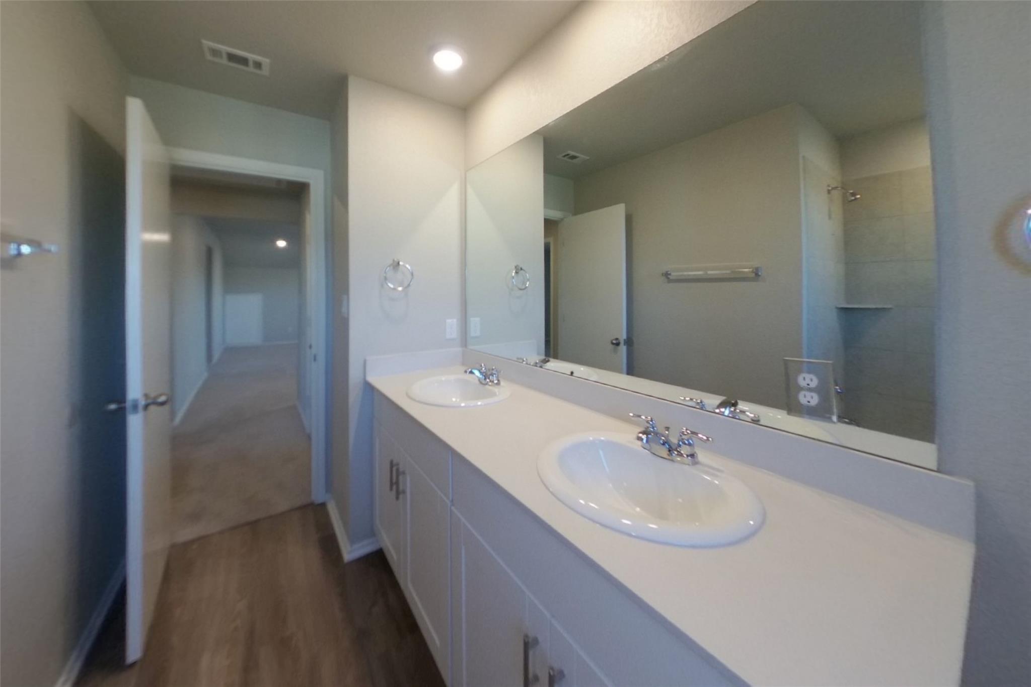 5221 Saddle Club Dr Property Photo 12
