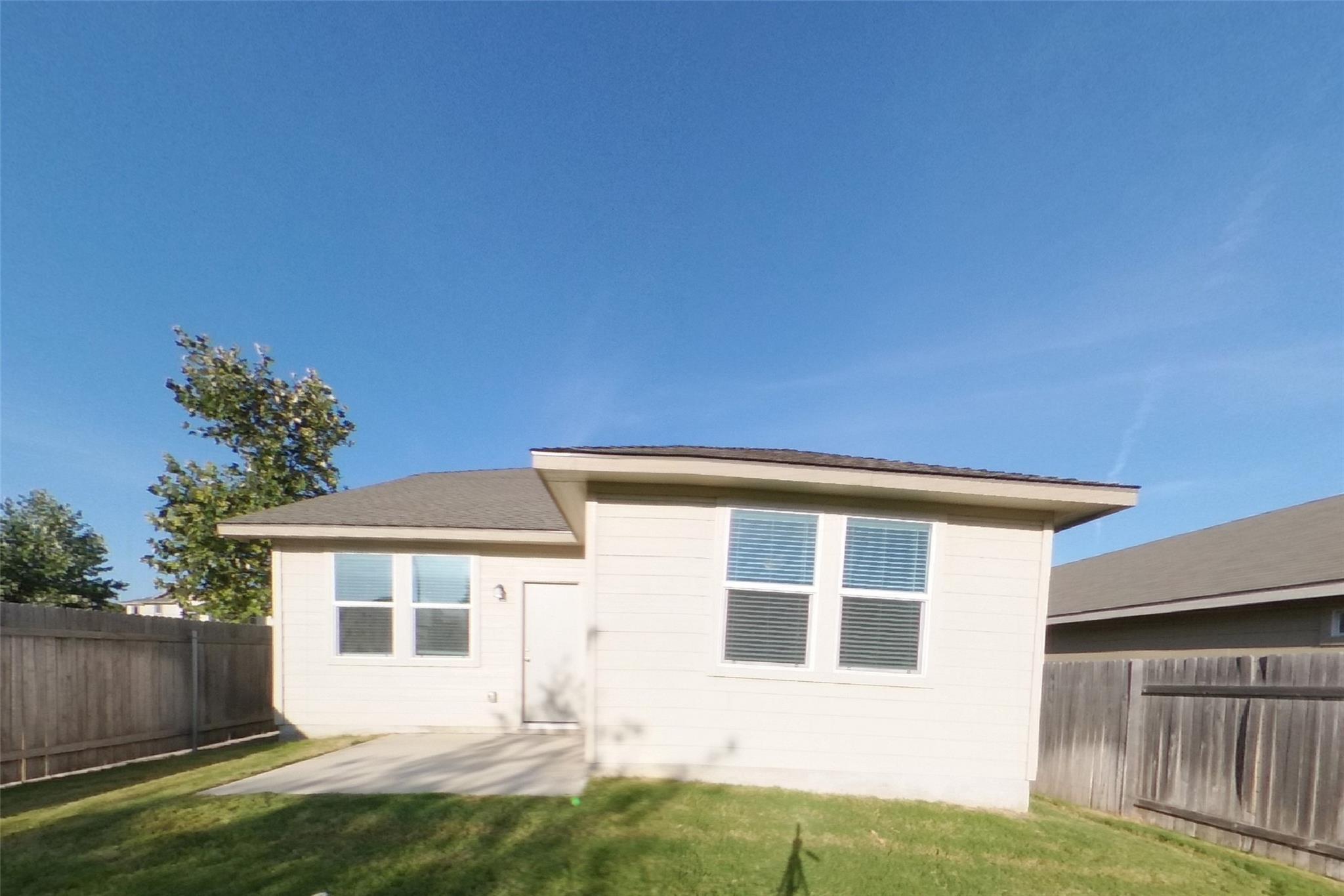 5221 Saddle Club Dr Property Photo 15