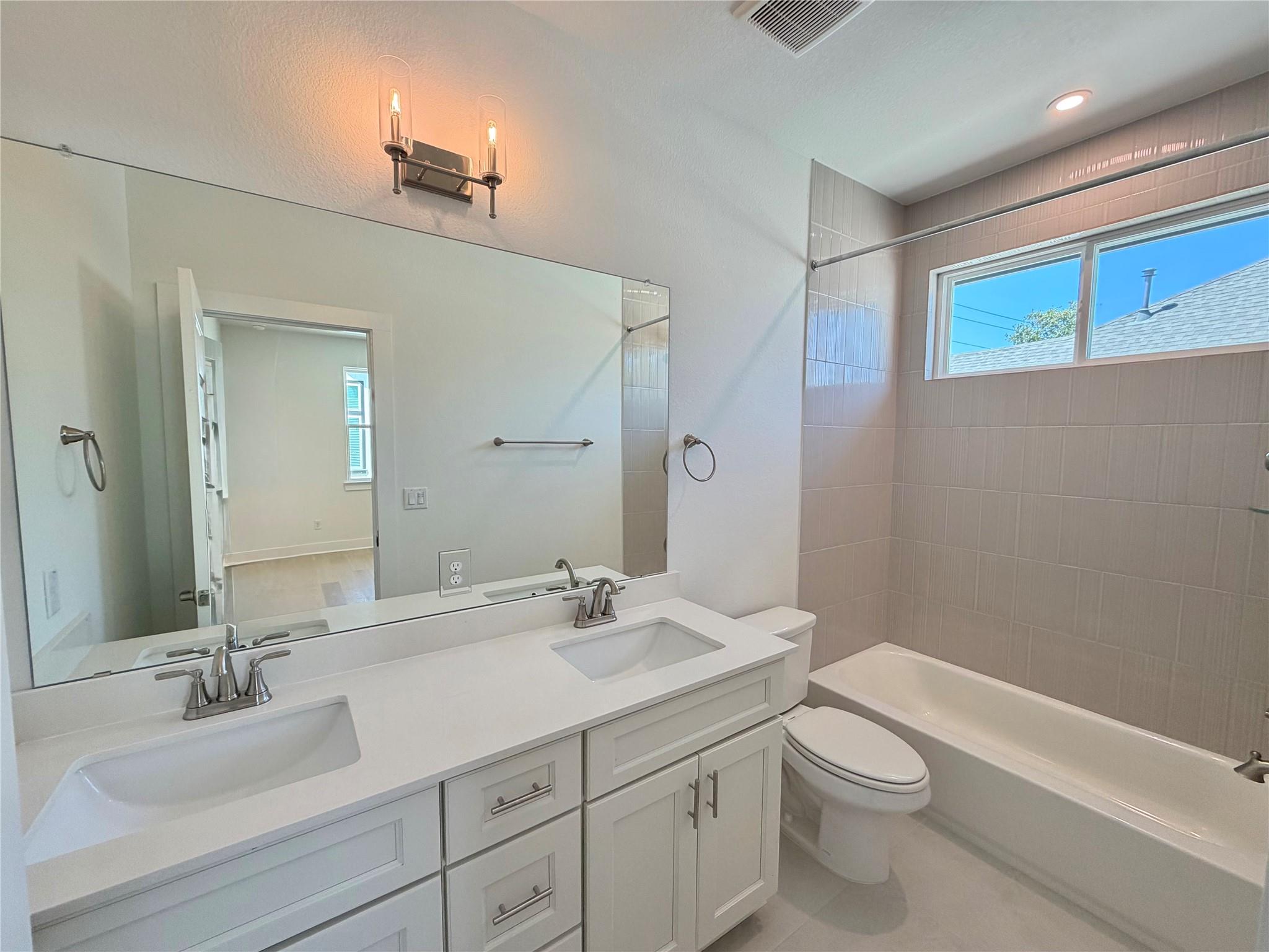 200 W 56th St #8101 Property Photo 20