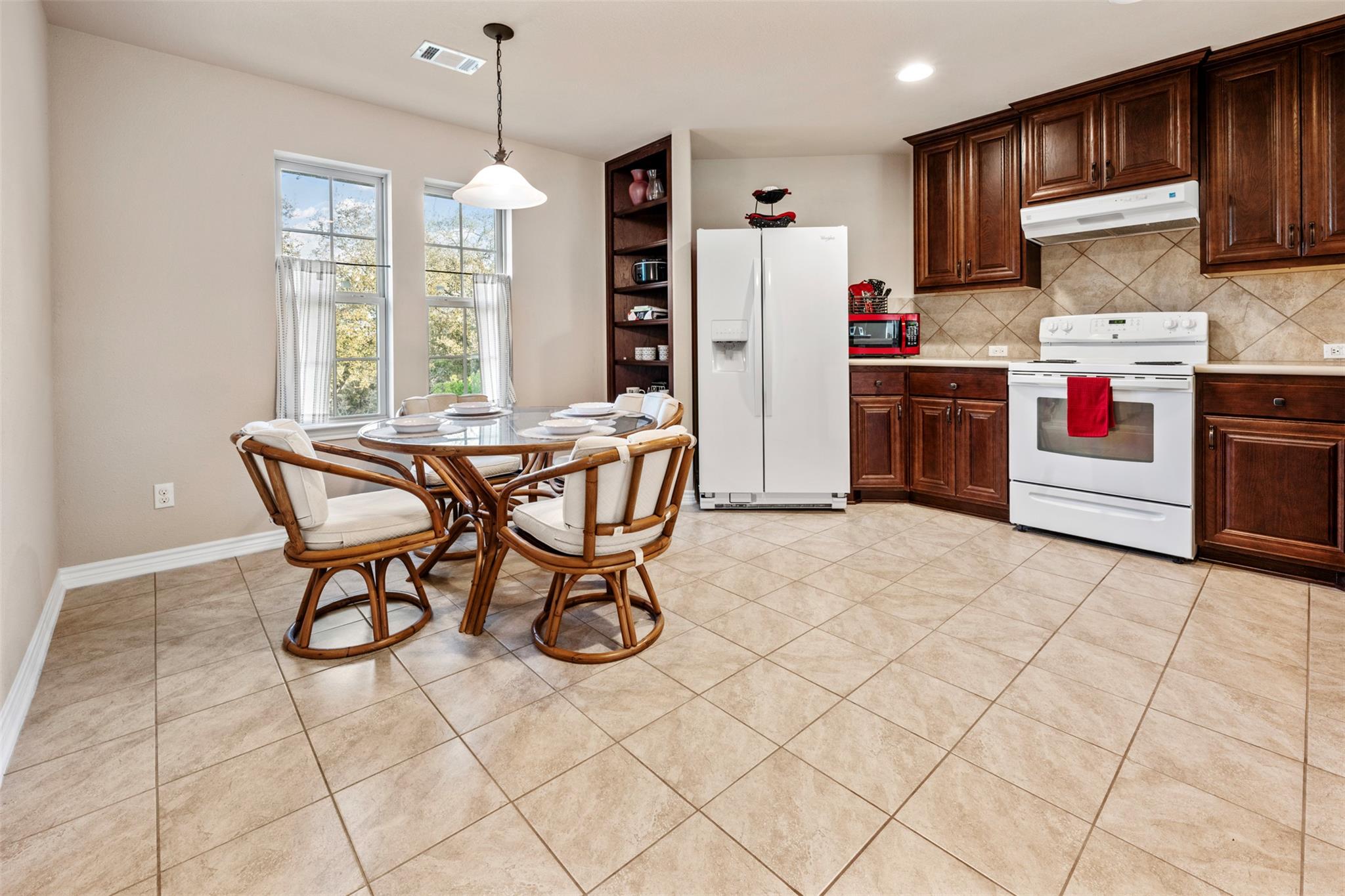 1135 Twisted Oak Ct Property Photo 14