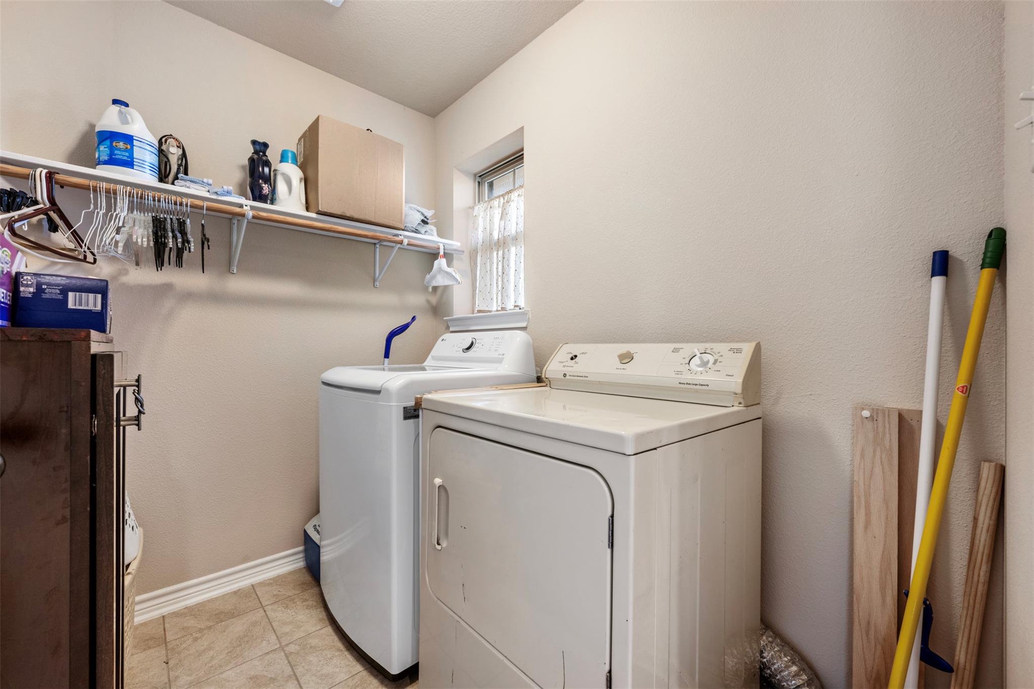 1135 Twisted Oak Ct Property Photo 29