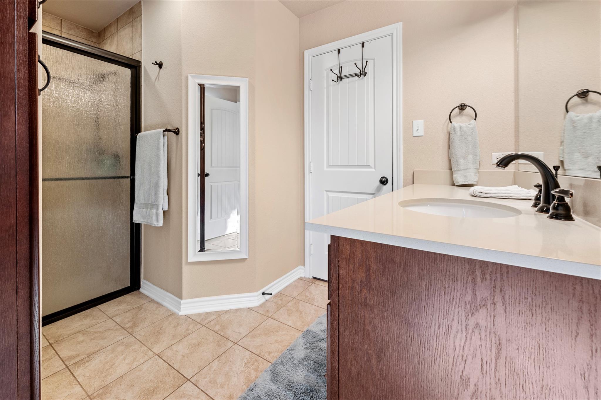 1135 Twisted Oak Ct Property Photo 33
