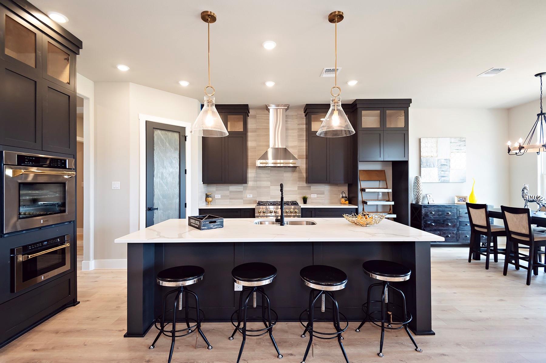 212 Saddle Springs Dr Property Photo 7