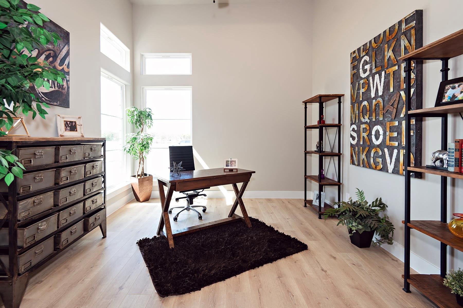 212 Saddle Springs Dr Property Photo 14