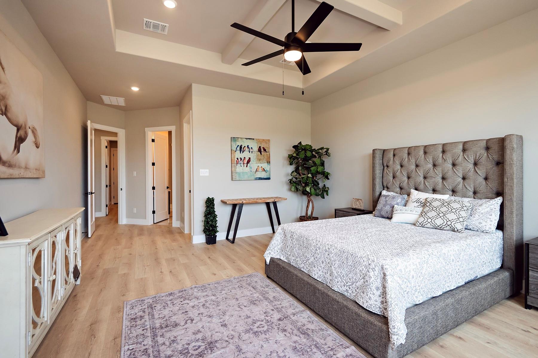 212 Saddle Springs Dr Property Photo 18