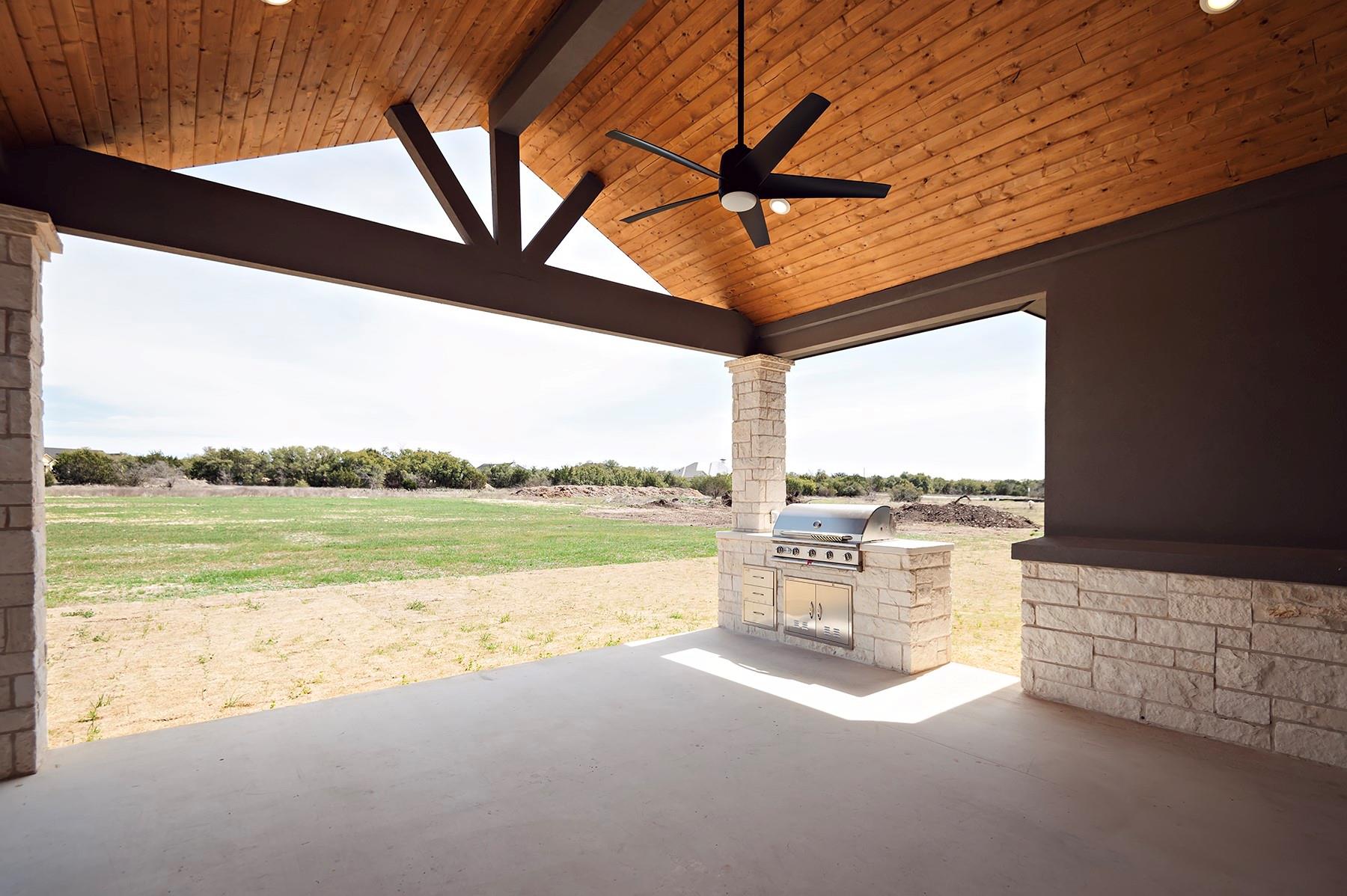 212 Saddle Springs Dr Property Photo 32