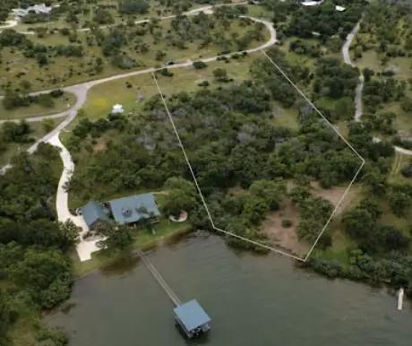 4215 Sunset Cliff Rd Property Photo 1